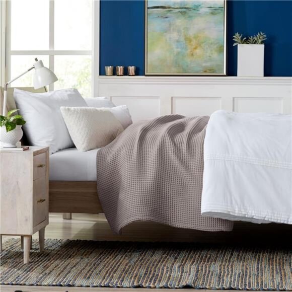 100% Cotton Waffle Weave Bed Blanket | Soft, Breathable, and Lightweight Blanket - Picture 4 of 8